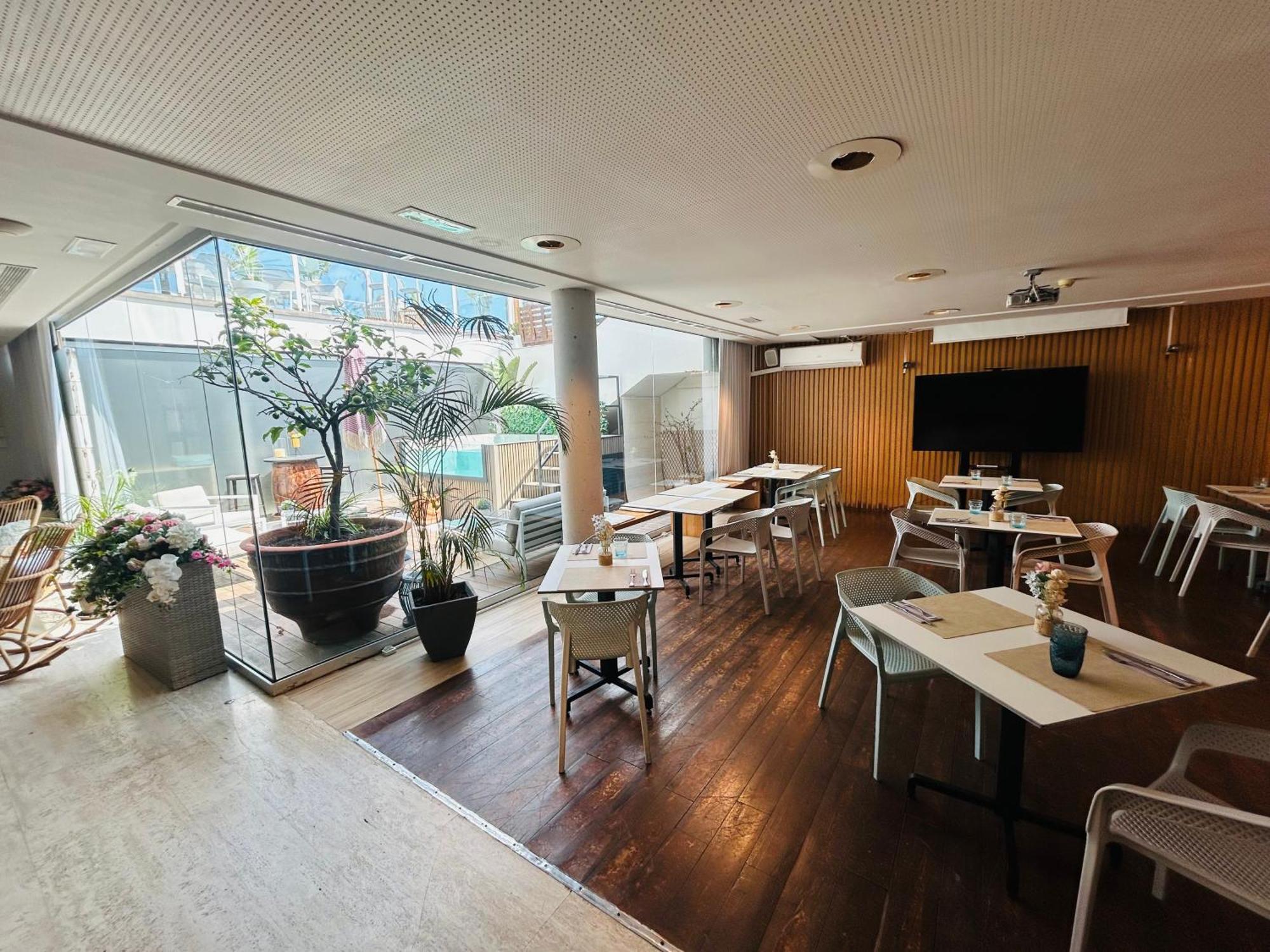 פלאייה פובלה דה פארנאלס Meraki Beach Hotel - Only Adults מראה חיצוני תמונה
